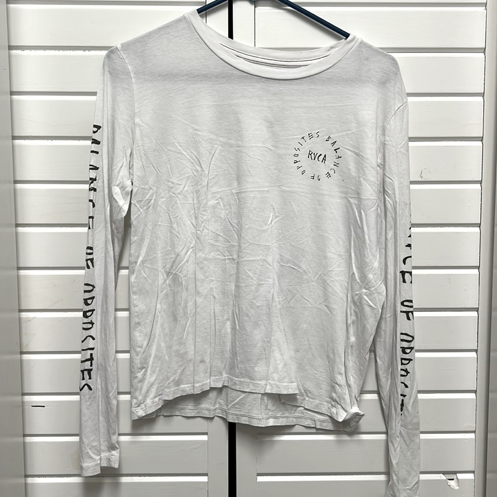 RVCA long sleeve Size M
